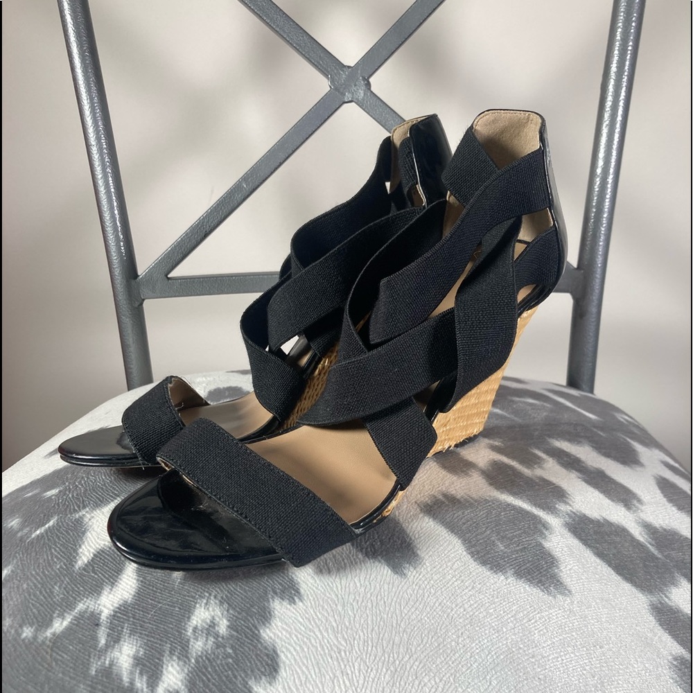Ann Taylor Strappy Straw heels